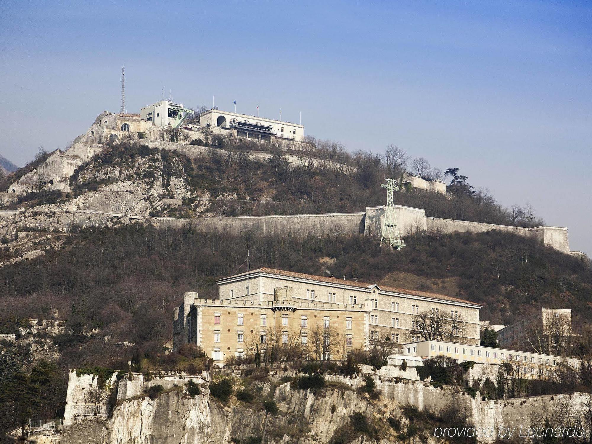 Готель Ibis Styles Grenoble Centre Gare Екстер'єр фото