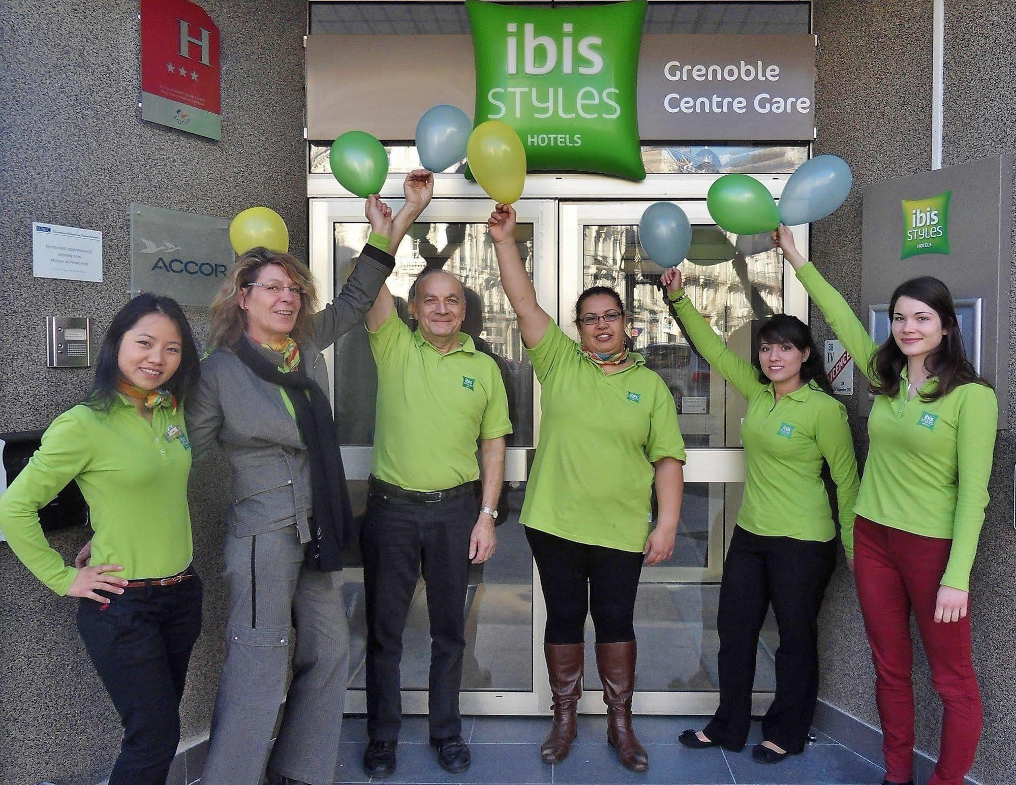 Готель Ibis Styles Grenoble Centre Gare Екстер'єр фото