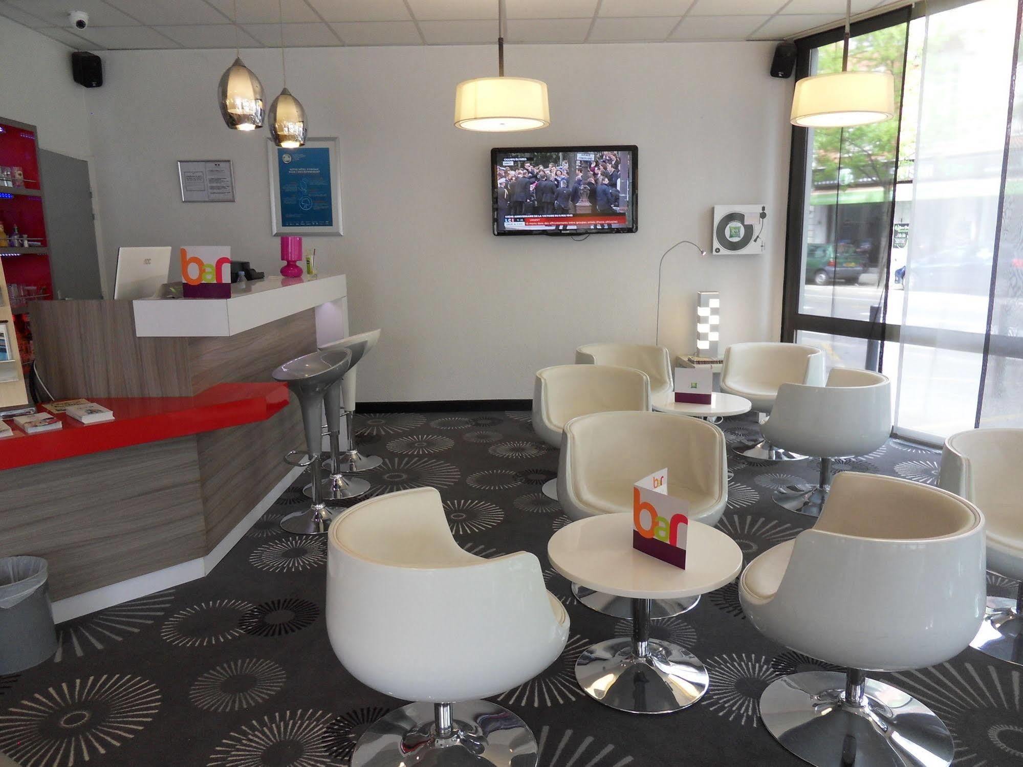 Готель Ibis Styles Grenoble Centre Gare Екстер'єр фото